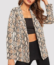 Load image into Gallery viewer, Women&#39;s Snake Print Blazer
