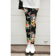 Load image into Gallery viewer, Graffiti Floral Patterned Print Leggins
